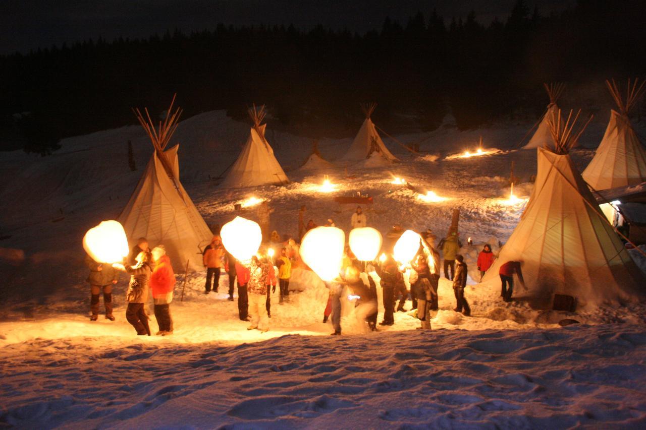 Village Tipi La Féclaz Extérieur photo